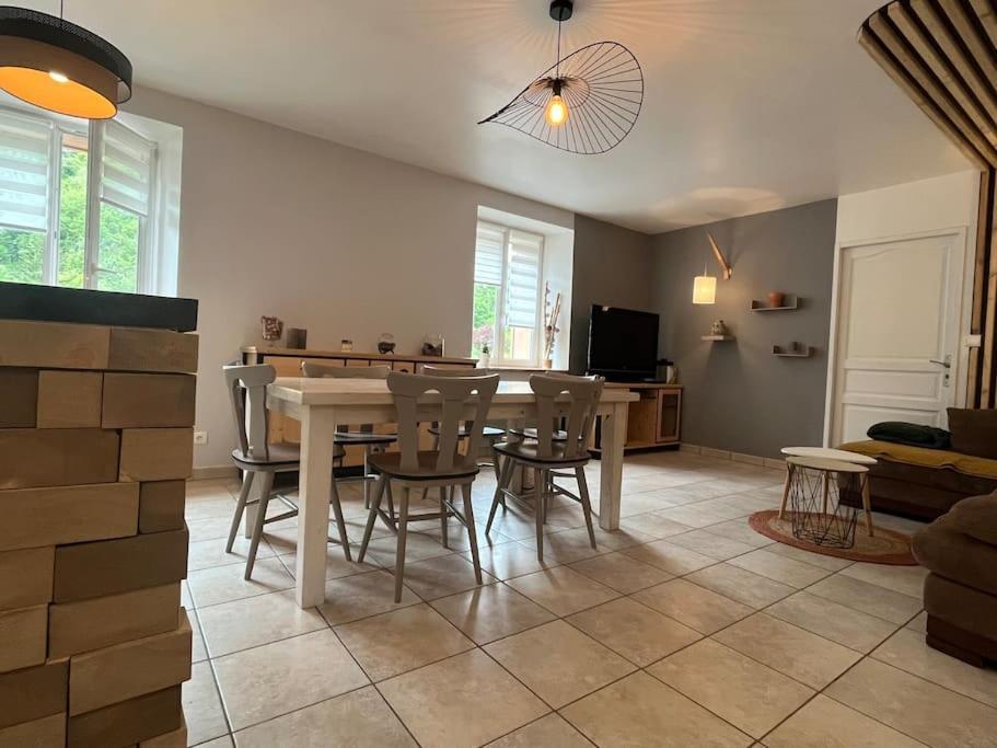 Appartement 5 Personnes Avec Espace Plein Air サン・モーリス・シュル・モセル エクステリア 写真